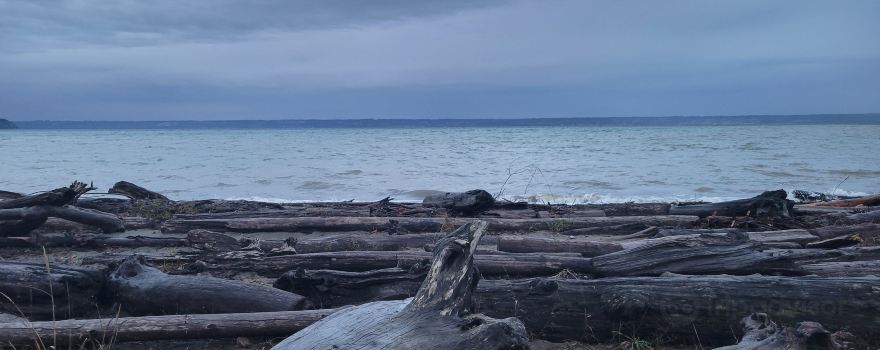 Eglon Beach