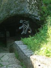 Magura Cave