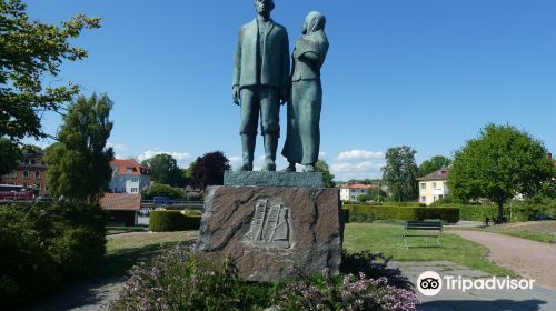 Emigrant Monument