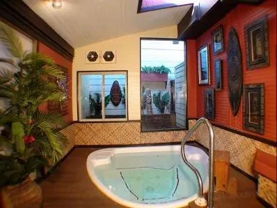 The Oasis Hot Tub Gardens