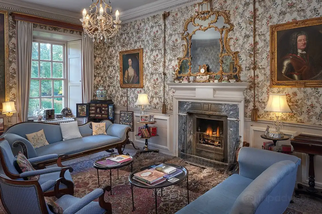 Hotels near Traquair House