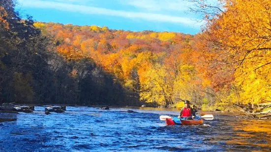 Wildman Adventure Resort - Peshtigo River Outpost