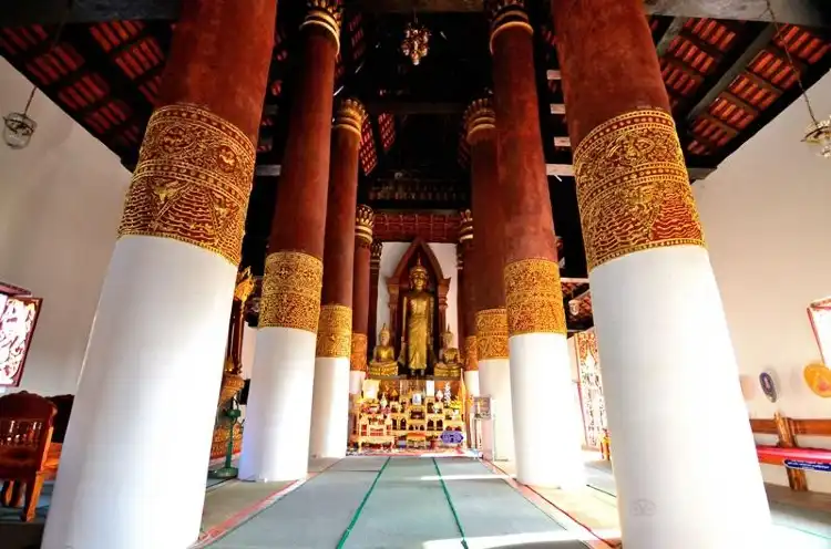 Hotel di Wiang Sa