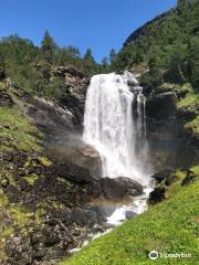 Drivandefossen waterfall
