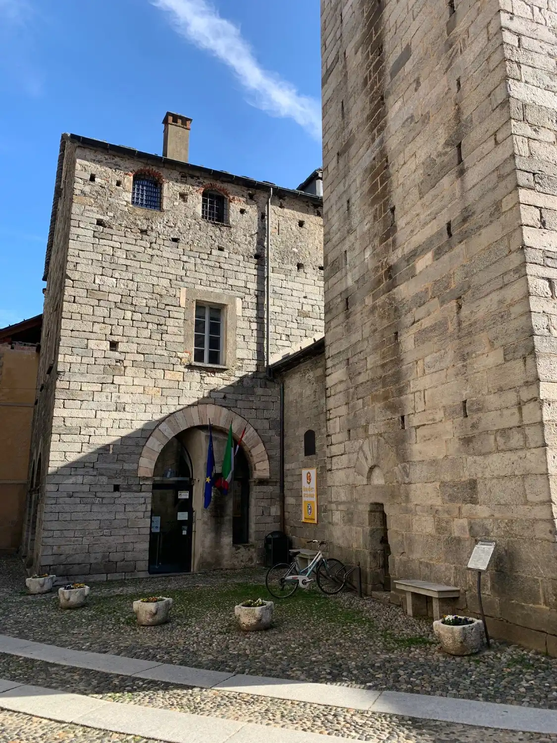 Hotels near Palazzo Parasi