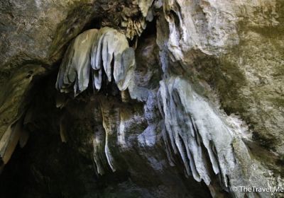 Batu Cermin Cave