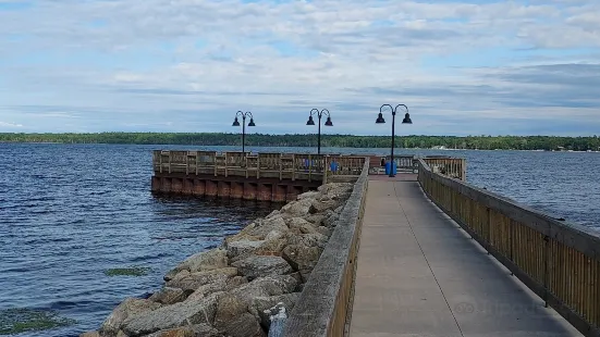 Van Cleve Park & Gladstone Beach