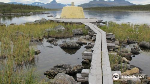 Three-Country Cairn