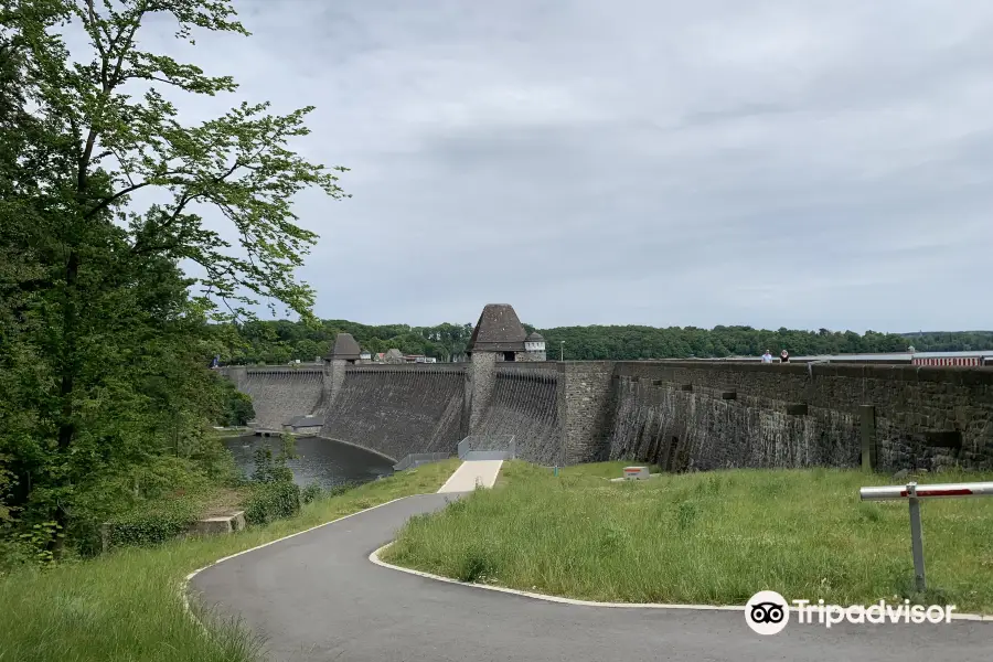 Mohnesee Staumauer