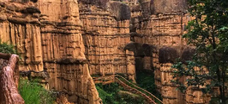 โรงแรมในอำเภอ ดอยหล่อ