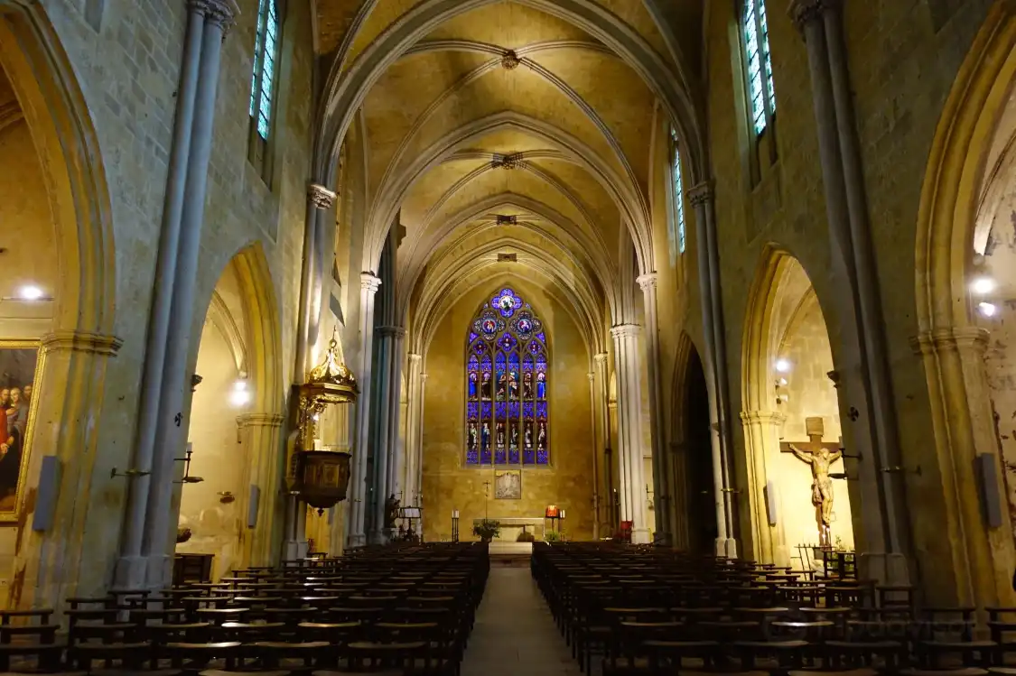 Hotels near Eglise Saint-Jean-de-Malte