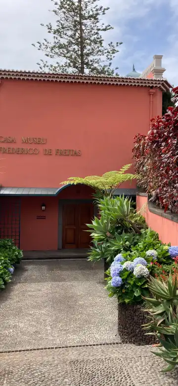 Hotels near House Museum of Frederico de Freitas