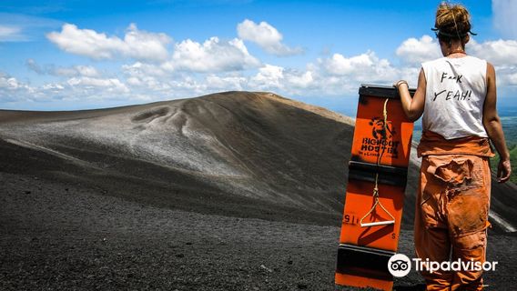 Bigfoot Hostel and Volcano Boarding