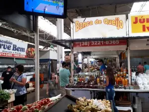 ムニシパウ・デ・モンテス・クラロス市場