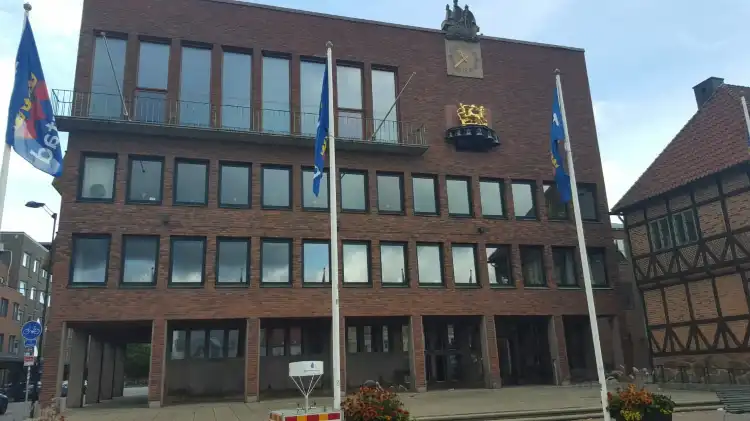 Hotels near City Hall Carillons