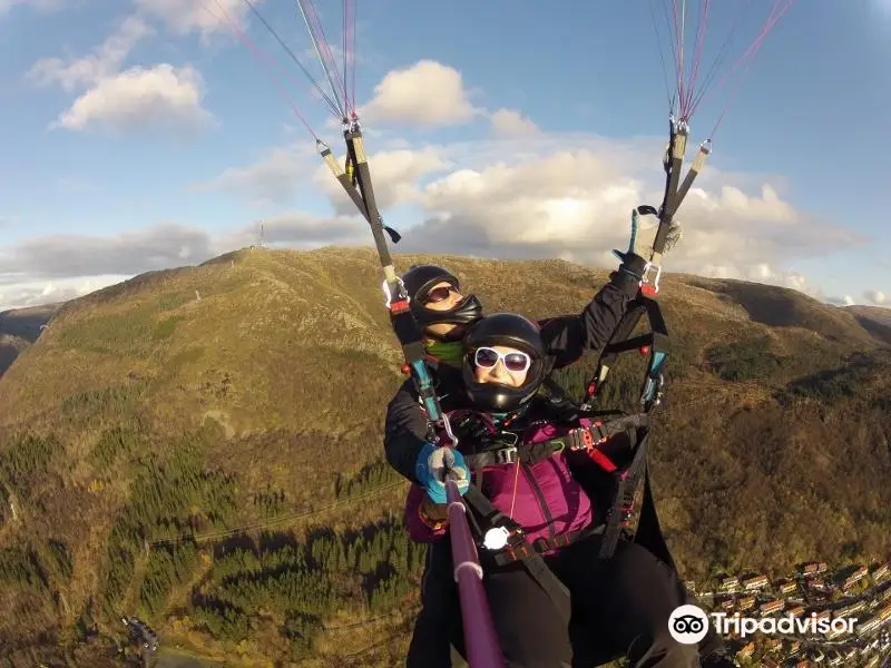 Tandem Paragliding Bergen