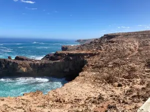 Whistling Rocks and the Blowholes