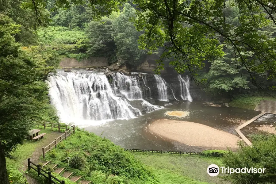 Ryumon Waterfall Park
