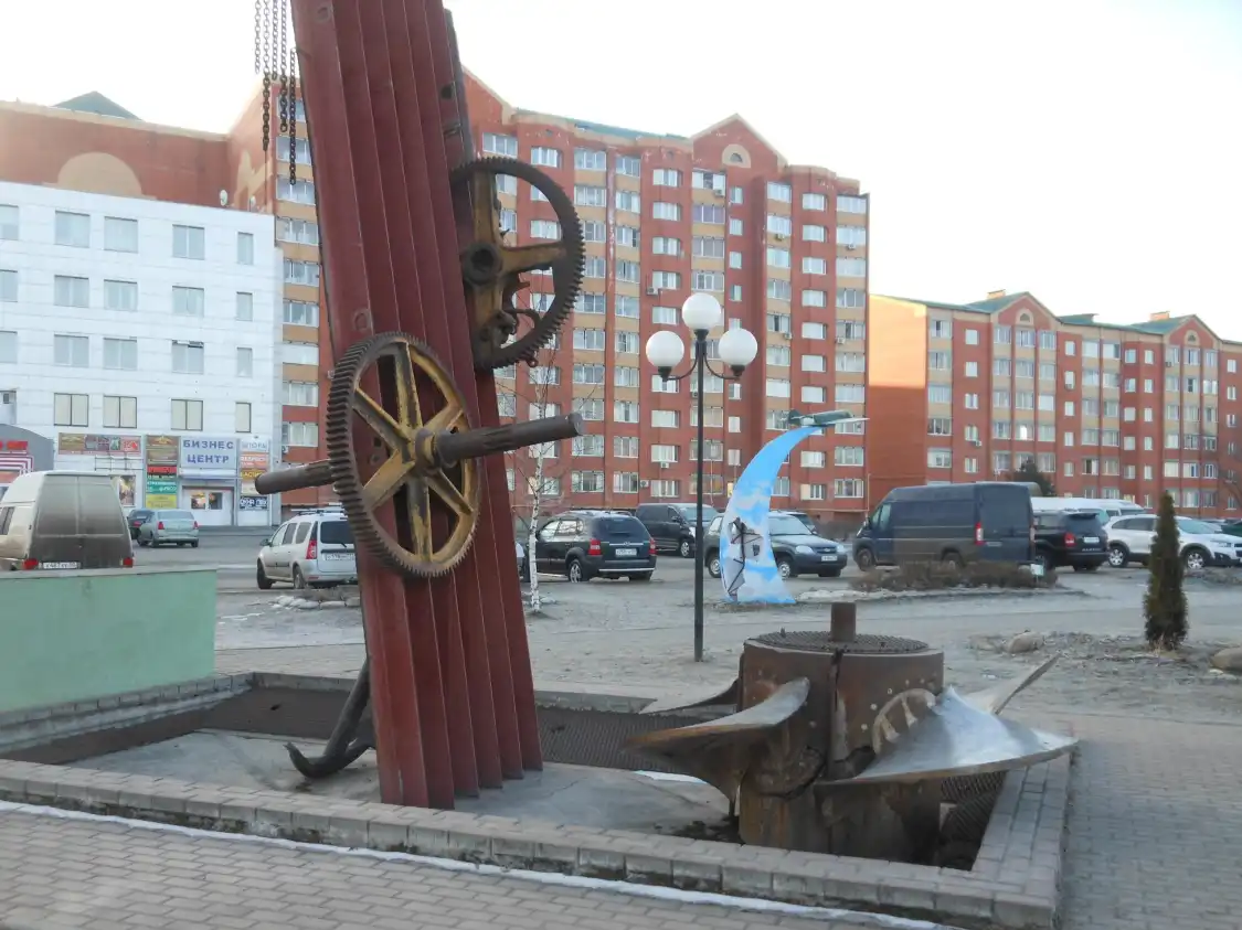 Hotel dekat Monument to the Builders of Moscow Canal