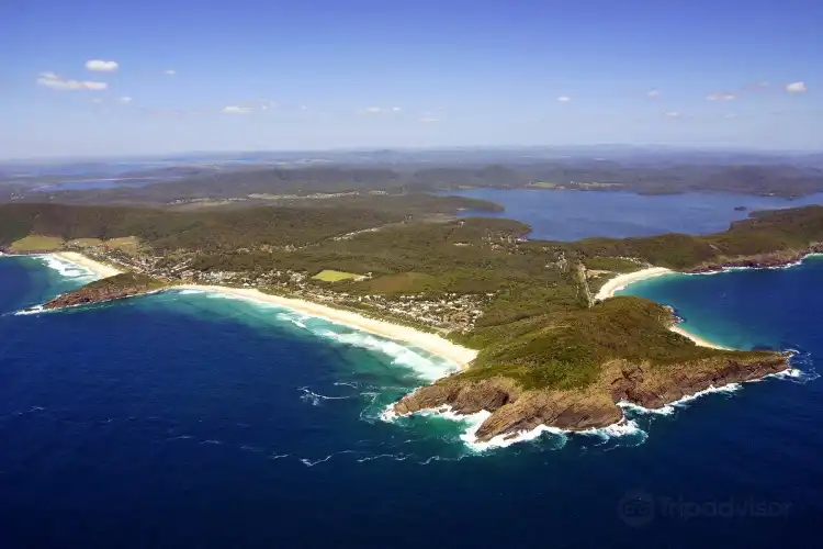 Hotels in Boomerang Beach