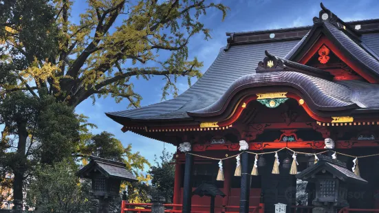 飯香岡八幡宮本殿