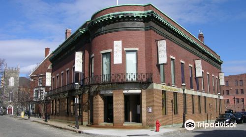 The New England Quilt Museum