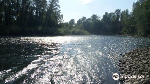 Clackamas River