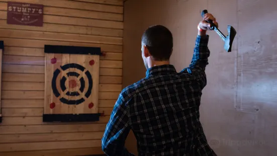 Stumpy's Hatchet House Fairfield - Axe Throwing