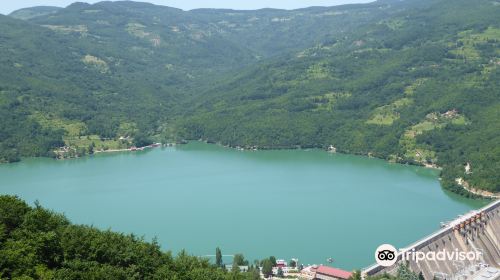 Perucac Lake