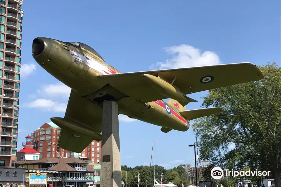 Golden Hawk CF-86 Sabre Jet