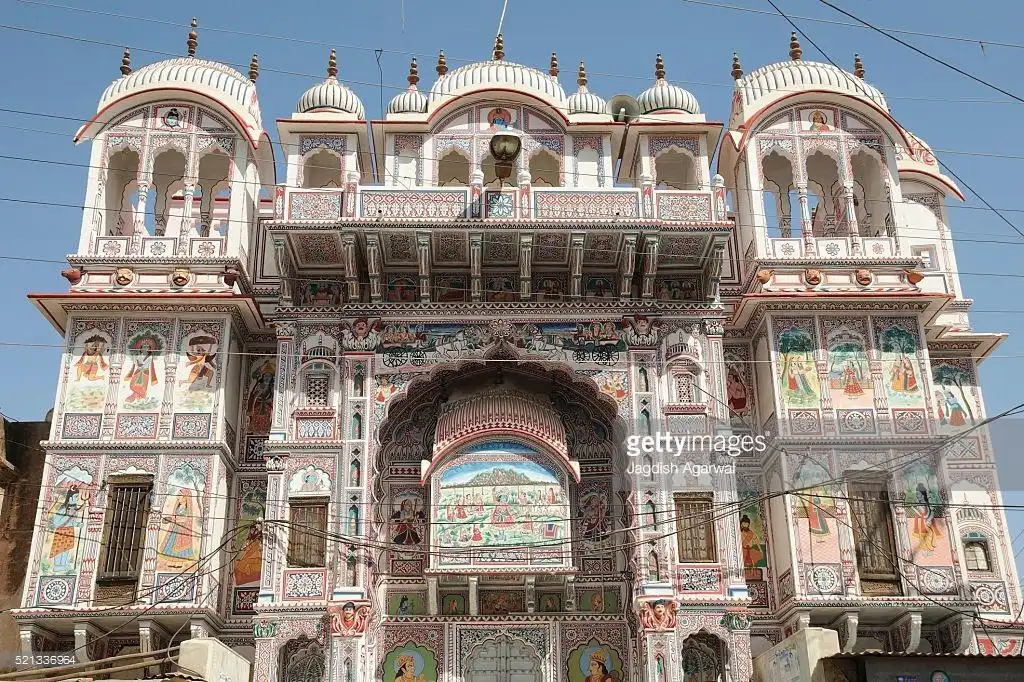 Hotels near Dwarkadheesh Temple