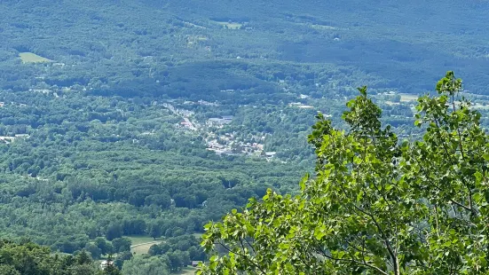 Prospect Rock Trail