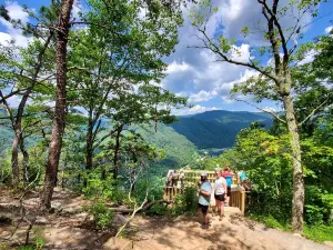 Seneca Rocks Discovery Center