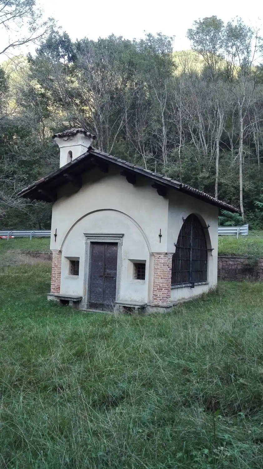 Hotels near Cappella di San Gemolo