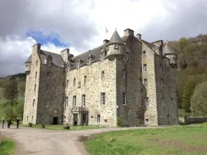 Castle Menzies