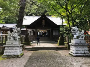 春日山神社