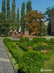 Volodymyr Vynnychenko Statue