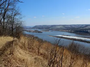 Brady's Bluff Prairie