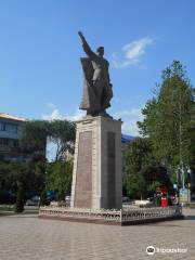 Kirov Statue