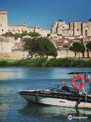 Balades en bateau sur le Rhône