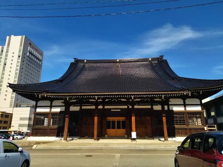 Hotels near Shinshu Otaniha Toyama Betsuin