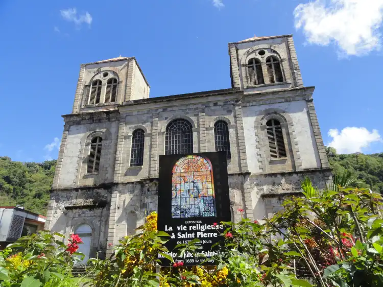 Hotels near Eglise du Mouillage