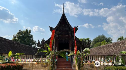 Wat Ton Kwen (Wat Intharawat)