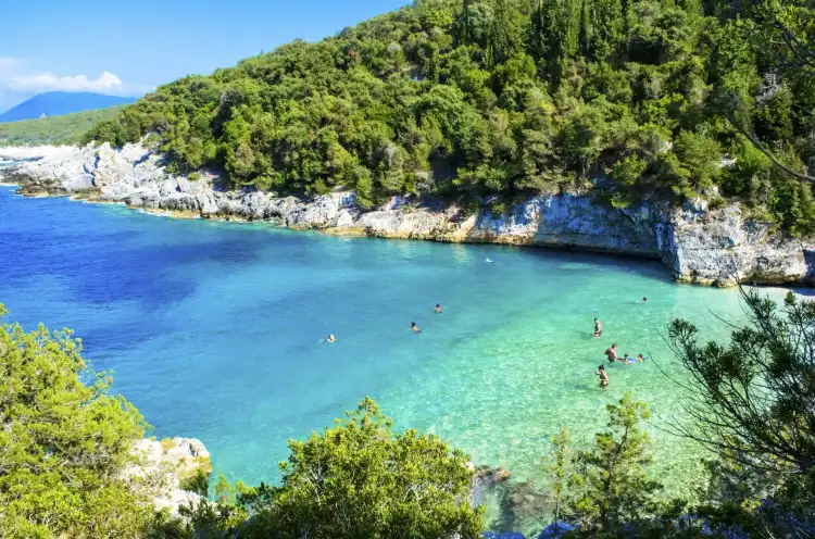 Hotels in Erisos