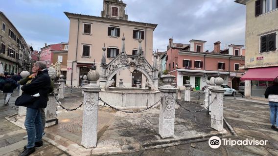 Da Ponte Fountain