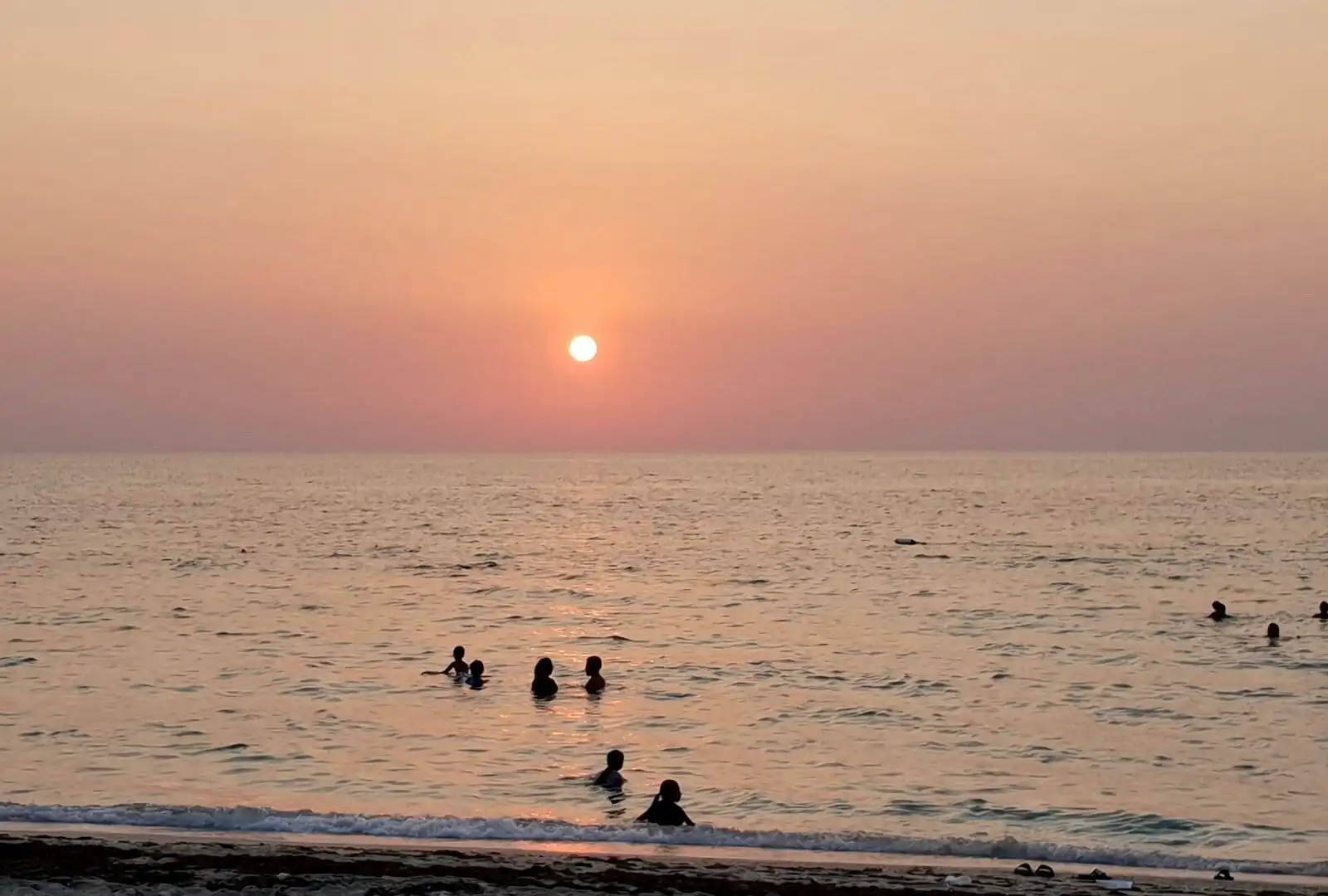 Hotels near Dukhan Beach