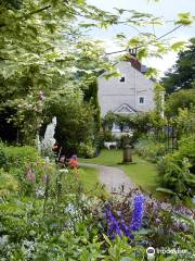 Cascades Gardens - Meditation Garden and Bonsai Centre