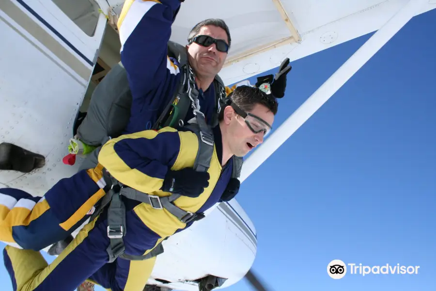 Auvergne Parachutisme