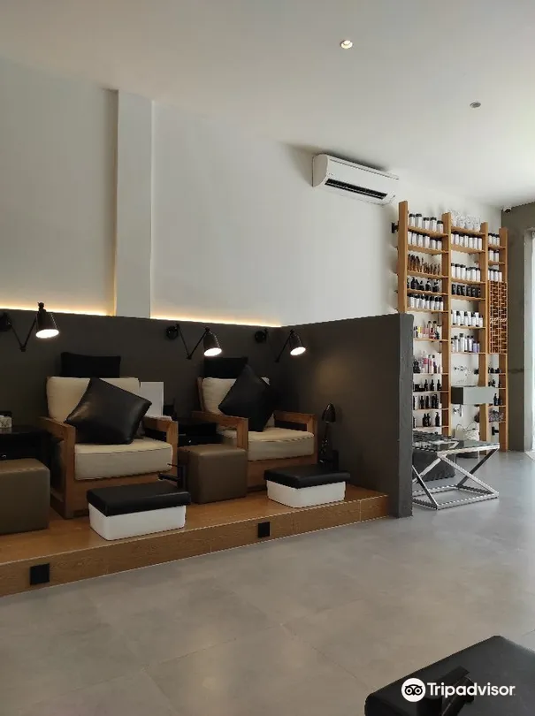 3_Flow Beauty Lab - Hair & Nails Beauty Salon- Canggu