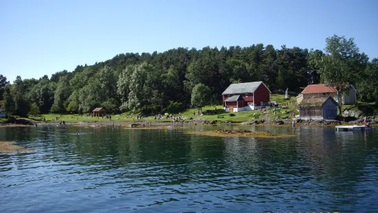 Hjertoya Island Nature Trail